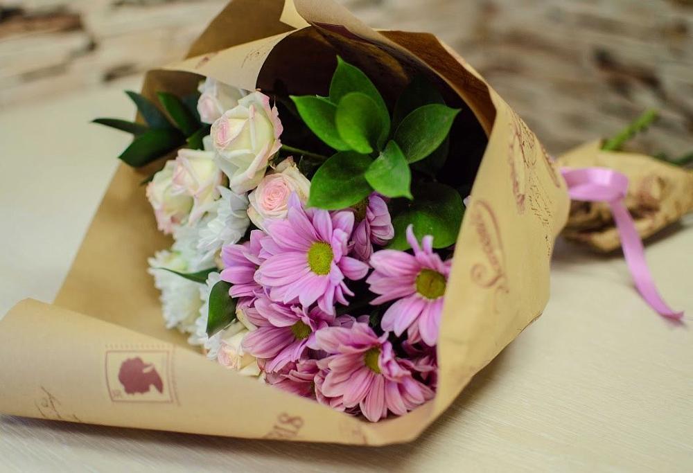 Букет цветов из: Розы и Хризантемы в Посёлок Раменской Агрохимстанции