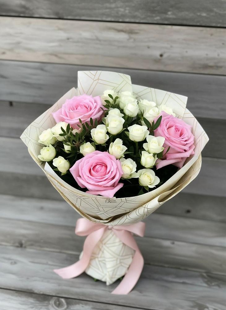 Букет цветов из: Розы в Посёлок Раменской Агрохимстанции