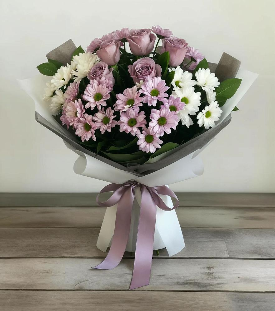 Букет цветов из: Хризантемы и Розы в Посёлок Раменской Агрохимстанции