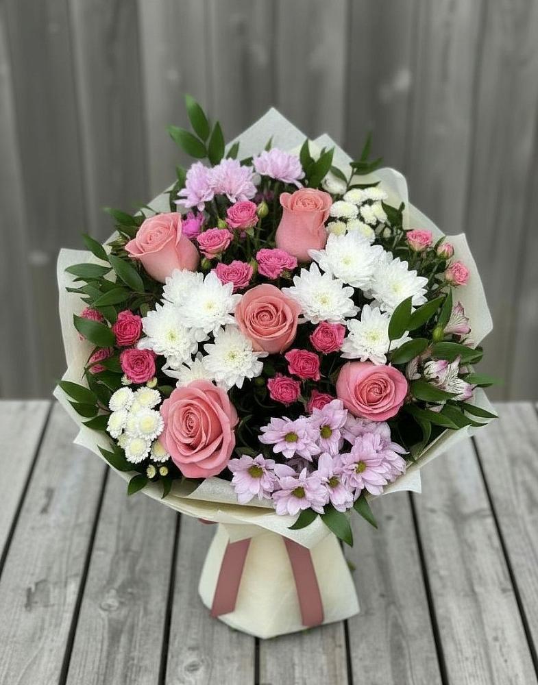 Букет цветов из: Альстромерии, Гвоздики, Розы и Хризантемы в Посёлок Раменской Агрохимстанции