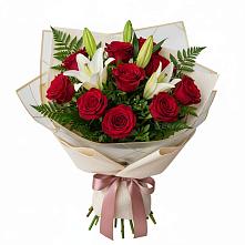 Букет цветов из:  Лилии и Розы в Посёлок Раменской Агрохимстанции