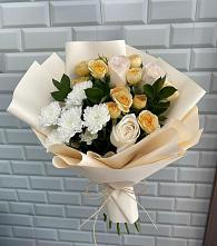 Букет цветов из:  Розы и Хризантемы в Посёлок Раменской Агрохимстанции
