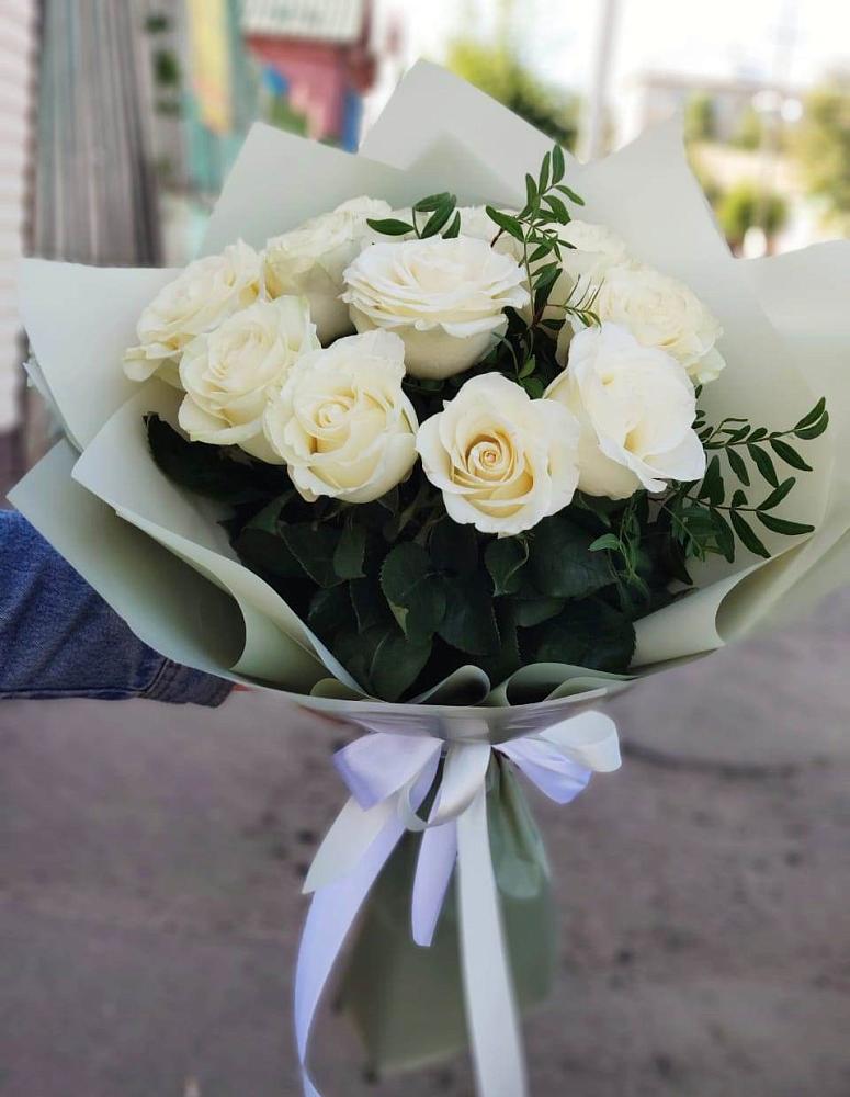 Букет Белые розы Проуд в Посёлок Раменской Агрохимстанции