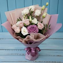 Букет цветов из:  Розы и Лизиантусы в Посёлок Раменской Агрохимстанции