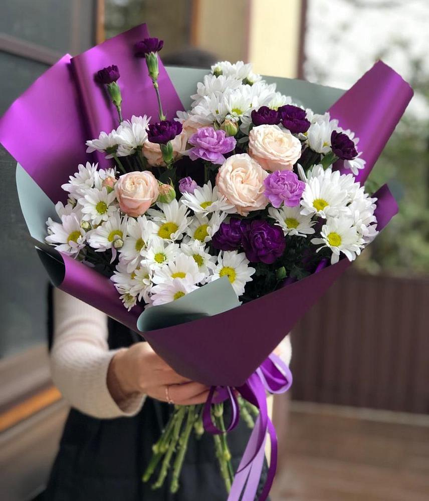 Букет цветов из: Хризантемы, Гвоздики и Розы в Посёлок Раменской Агрохимстанции