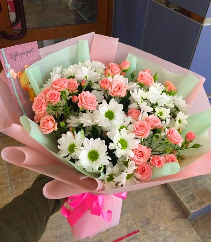 Букет цветов из: Розы и Хризантемы в Посёлок Раменской Агрохимстанции