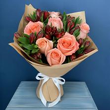 Букет цветов из:  Розы и Альстромерии в Посёлок Раменской Агрохимстанции
