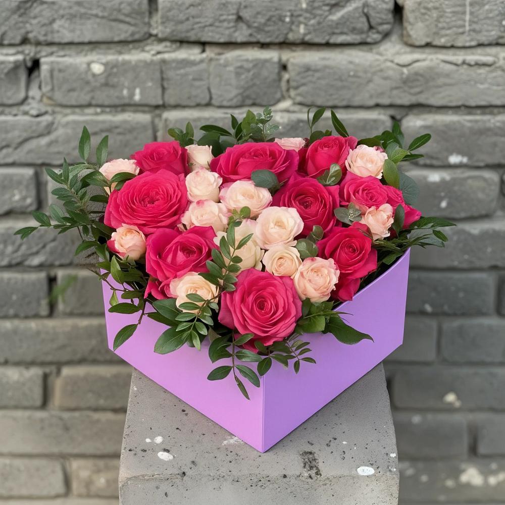 Цветочная композиция из Розы в коробке в Посёлок Раменской Агрохимстанции