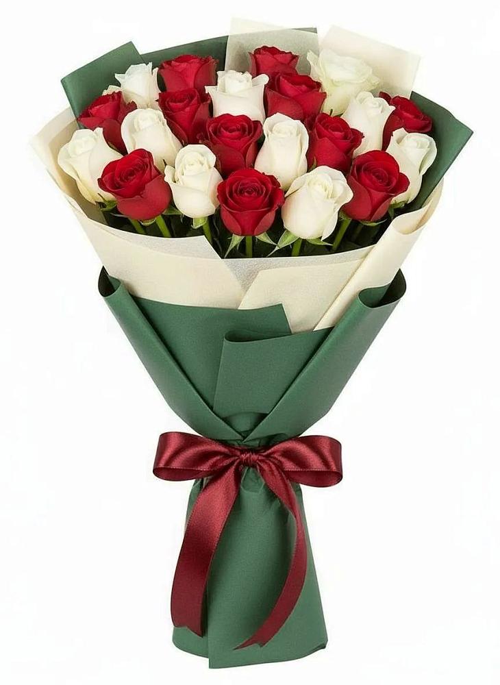 Букет Микс из красных и белых роз в Посёлок Раменской Агрохимстанции