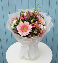 Букет цветов из:  Герберы, Альстромерии и Лизиантусы #REPLACE_PRED# Посёлок Раменской Агрохимстанции