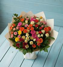 Букет Микс из разноцветных кустовых роз в Посёлок Раменской Агрохимстанции