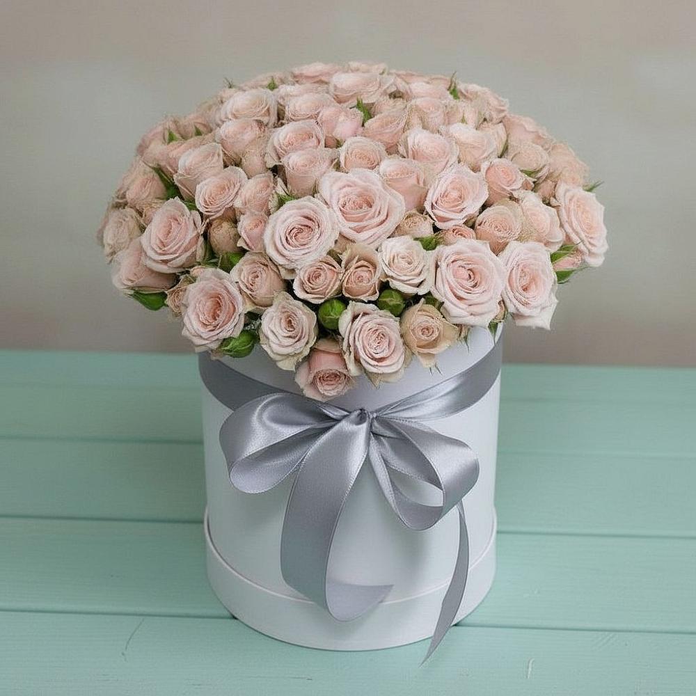 Цветочная композиция из Розы в шляпной коробке в Посёлок Раменской Агрохимстанции